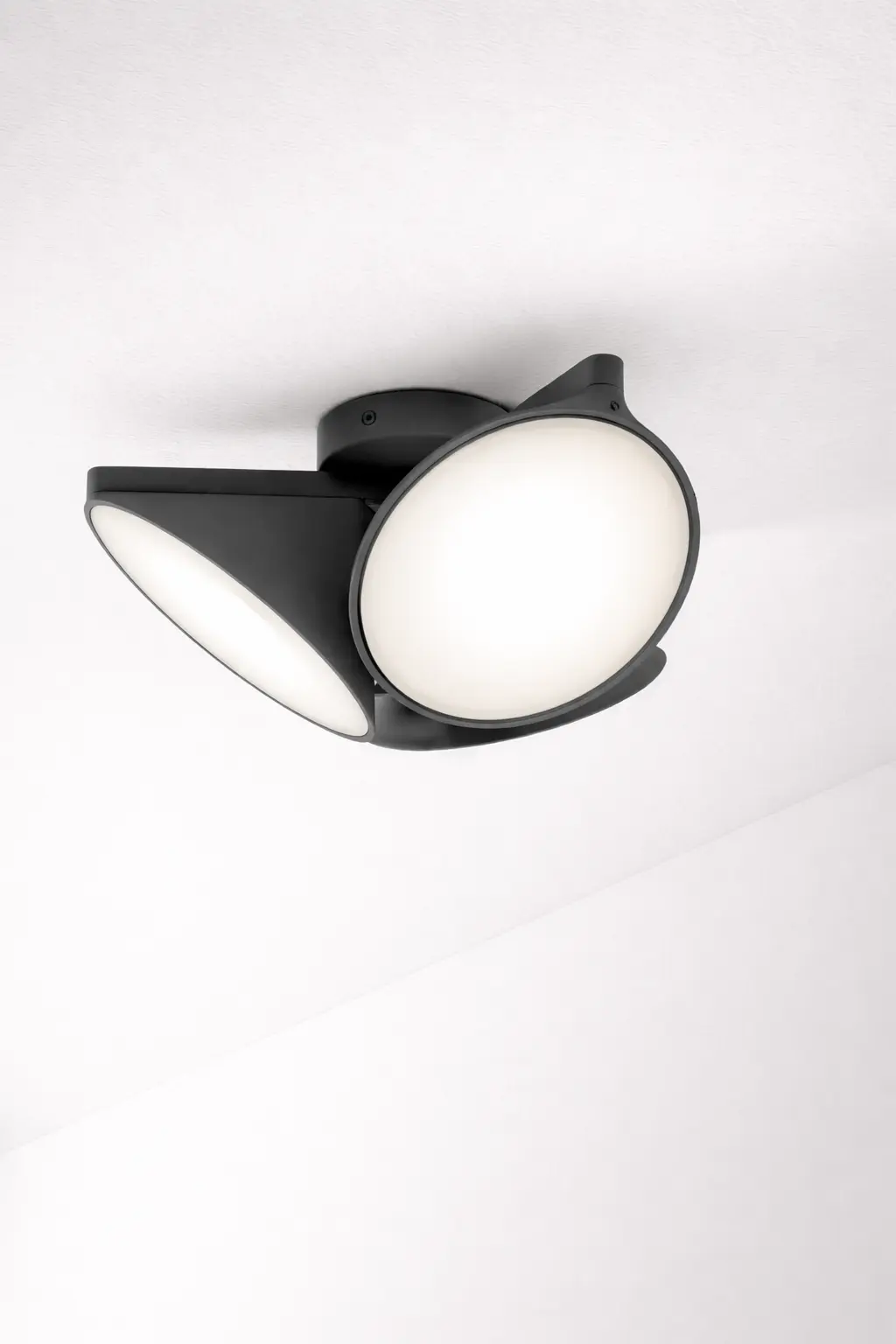 Moderne dreiflammige LED-Deckenleuchte Orchid Axolight – Bild 24