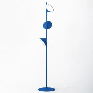 Stilvolle dreiflammige LED-Stehleuchte Orchid Axolight