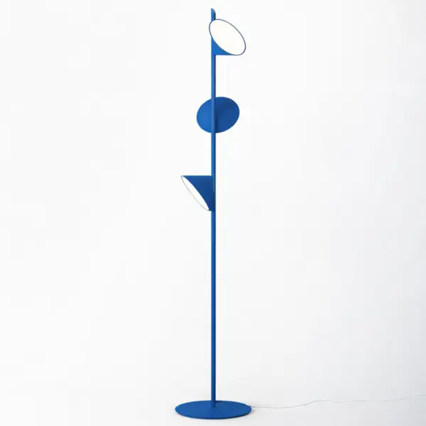 Stilvolle dreiflammige LED-Stehleuchte Orchid Axolight