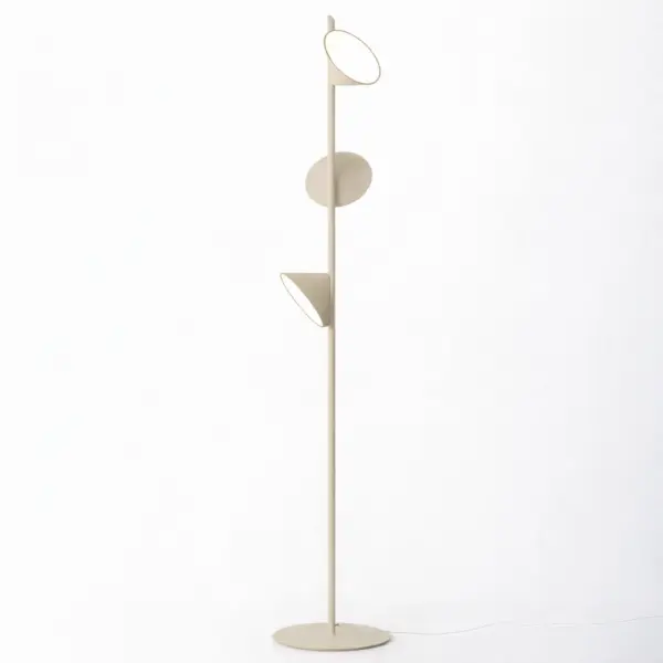 Stilvolle dreiflammige LED-Stehleuchte Orchid Axolight