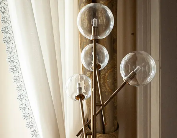 Stilvolle Stehleuchte Lollipop