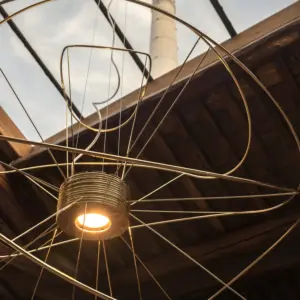 Traumhafte LED-Hängeleuchte Hoops Gold Axo Light – Bild 9