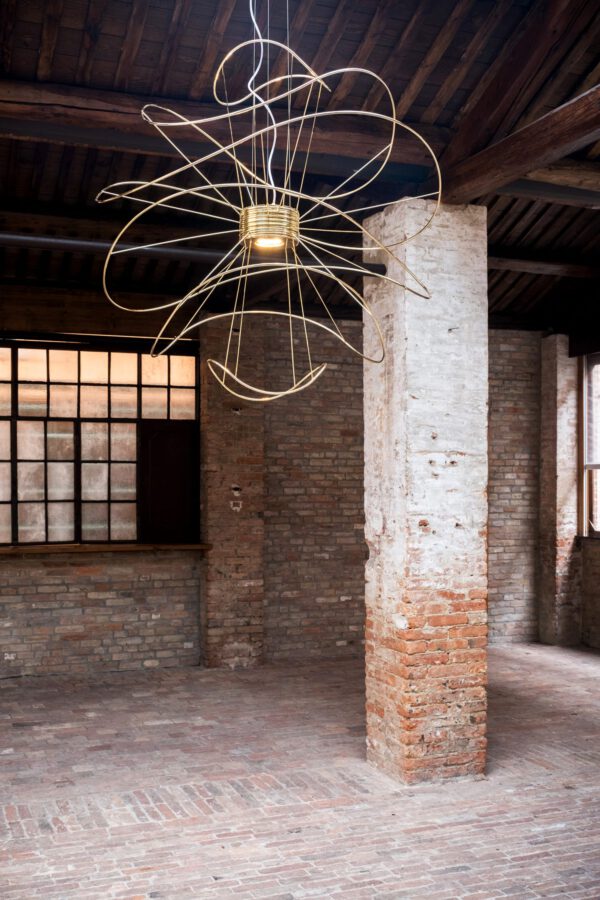Traumhafte LED-Hängeleuchte Hoops Gold Axo Light