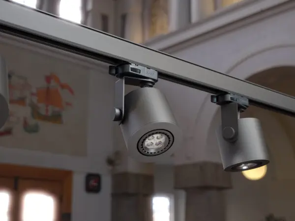 Spot Neto für 3-Phasen Stromschiene