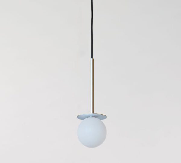 Hängeleuchte Cotton mit Opalglaskugel