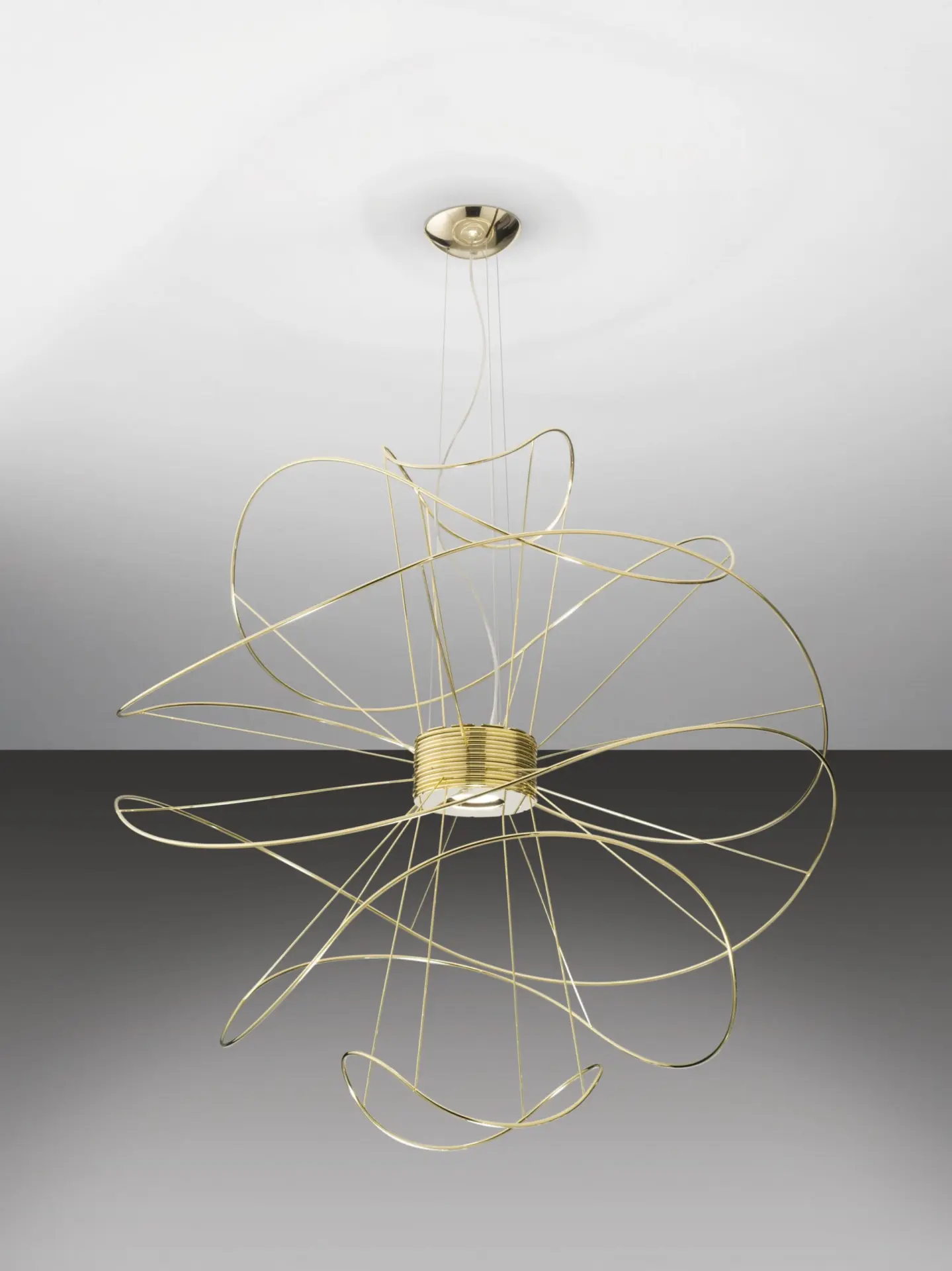 Traumhafte LED-Hängeleuchte Hoops Gold Axo Light – Bild 19