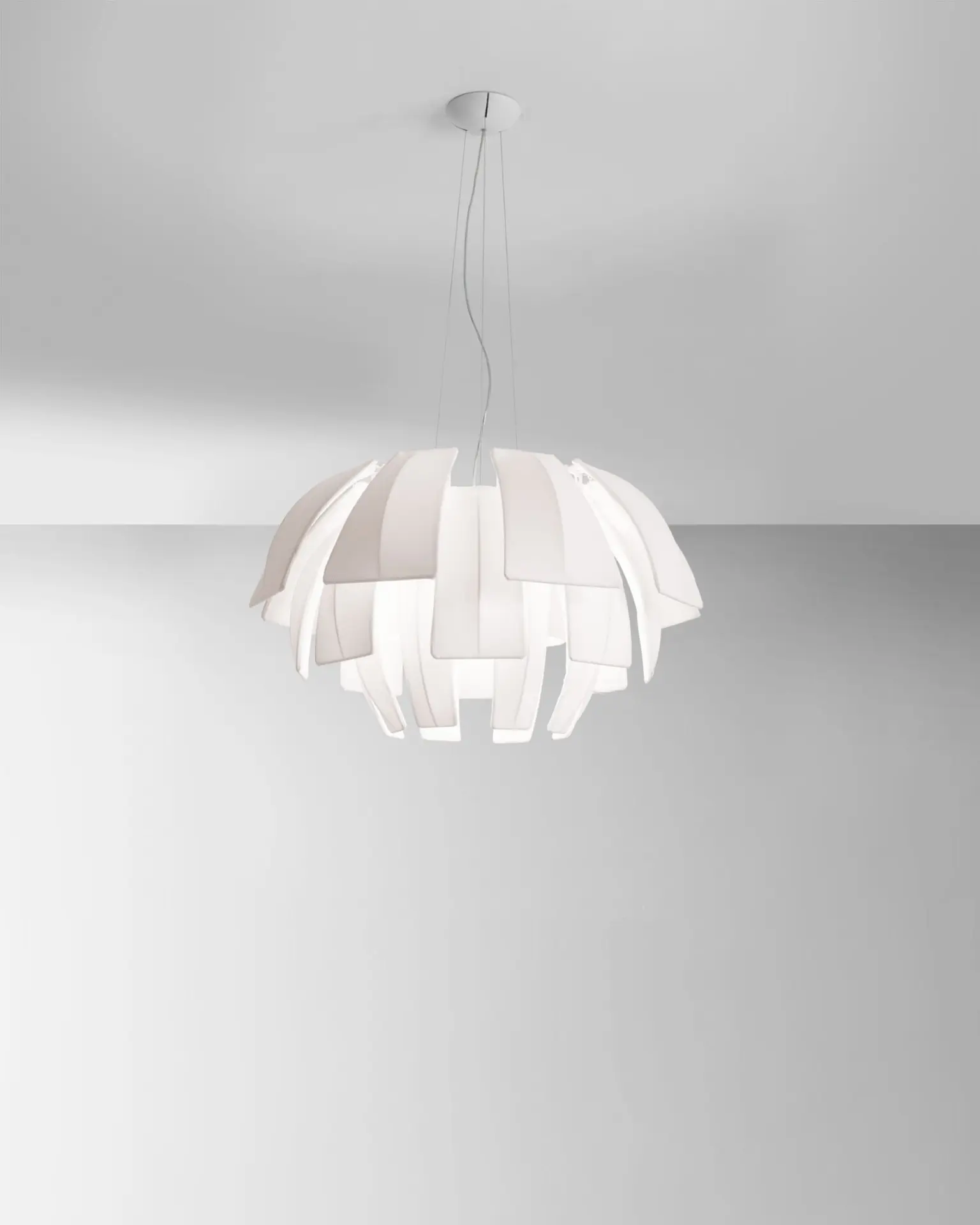 Exotische und Luxuriöse Designer-Hängeleuchte Plumage Axo Light – Bild 2