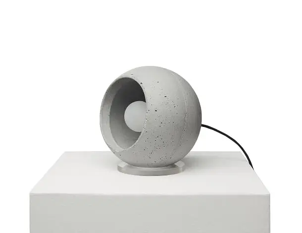 Beton-Tischleuchte Superfly T – Bild 2