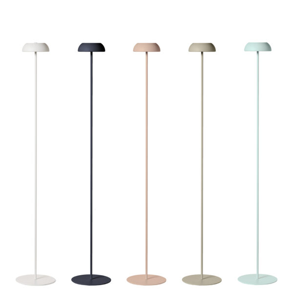 Designer-Stehlampe Float Axo Light mit USB IP55