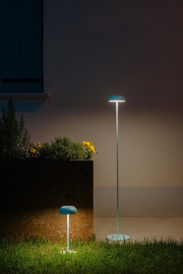 Designer-Tischlampe Float Axo Light mit USB IP55