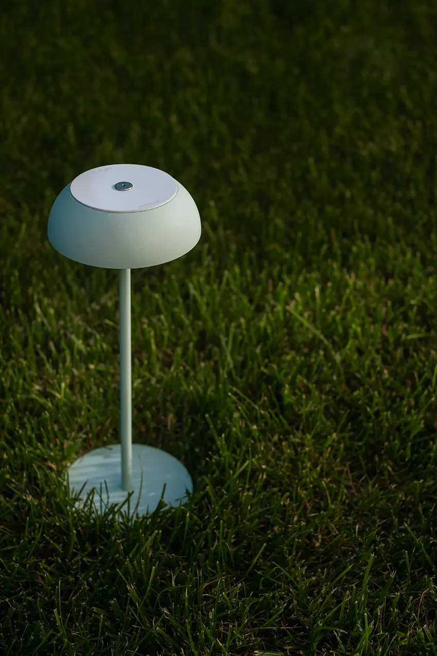Designer-Tischlampe Float Axo Light mit USB IP55 – Bild 18