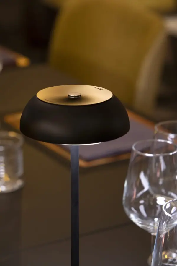 Designer-Tischlampe Float Axo Light mit USB IP55