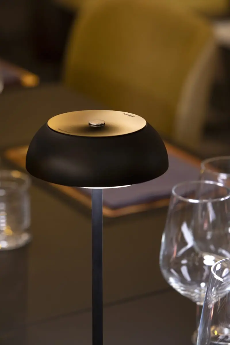 Designer-Tischlampe Float Axo Light mit USB IP55 – Bild 2