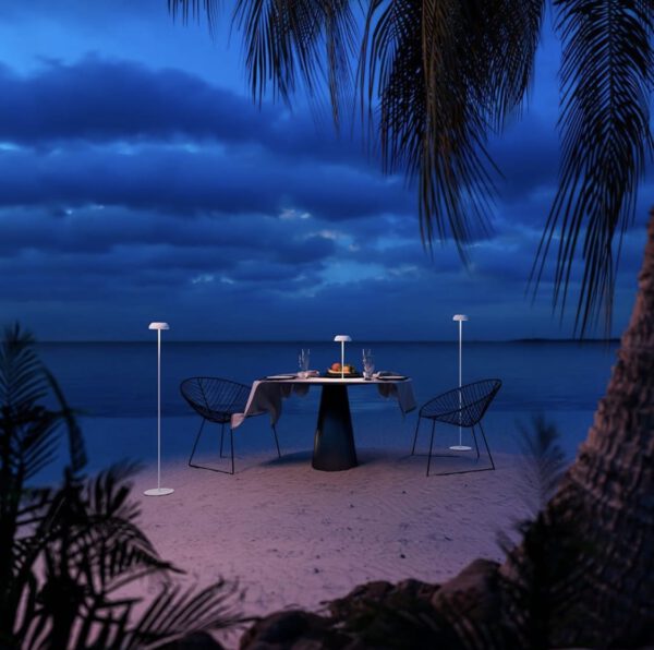 Designer-Tischlampe Float Axo Light mit USB IP55