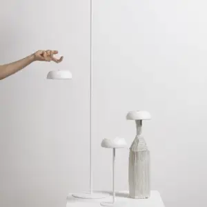Designer-Stehlampe Float Axo Light mit USB IP55 – Bild 2