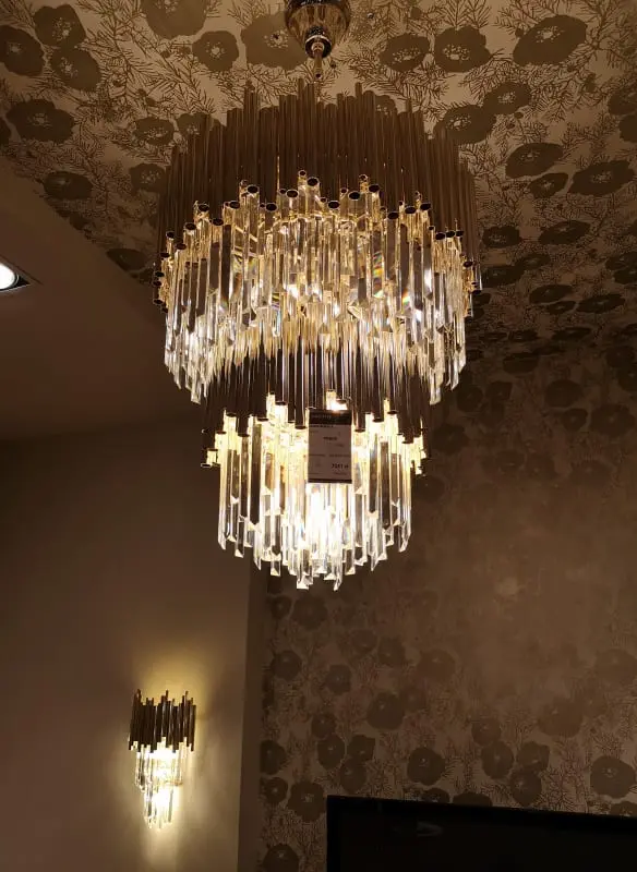 Luxuriöser Kronleuchter Vogue