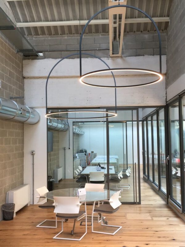 Einzigartige LED Hängeleuchte U-light Axo Light