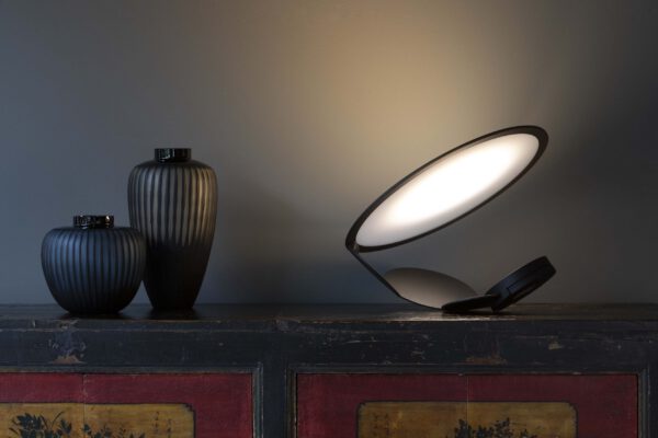 Geometrische LED-Tischleuchte Cut Axo Light