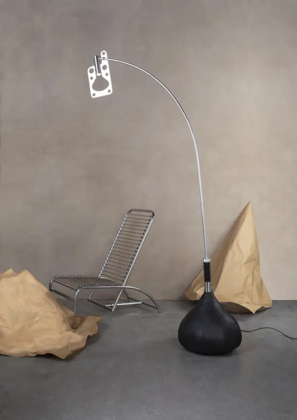 Zeitlose Designer LED-Stehleuchte Bul-Bo Axolight
