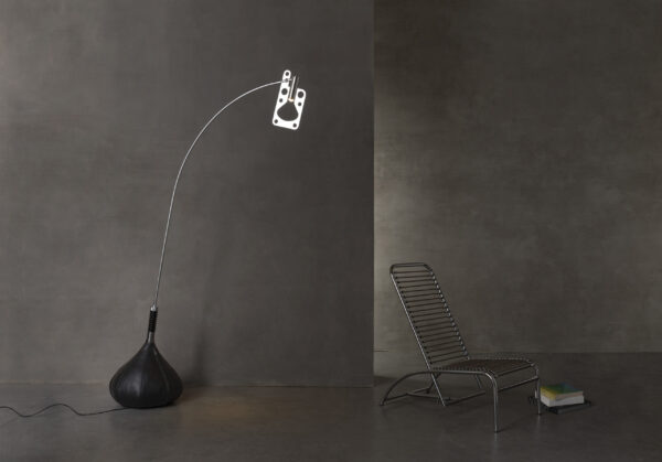 Zeitlose Designer LED-Stehleuchte Bul-Bo Axolight