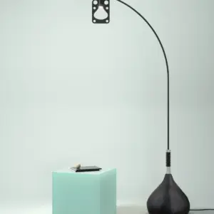 Zeitlose Designer LED-Stehleuchte Bul-Bo Axolight