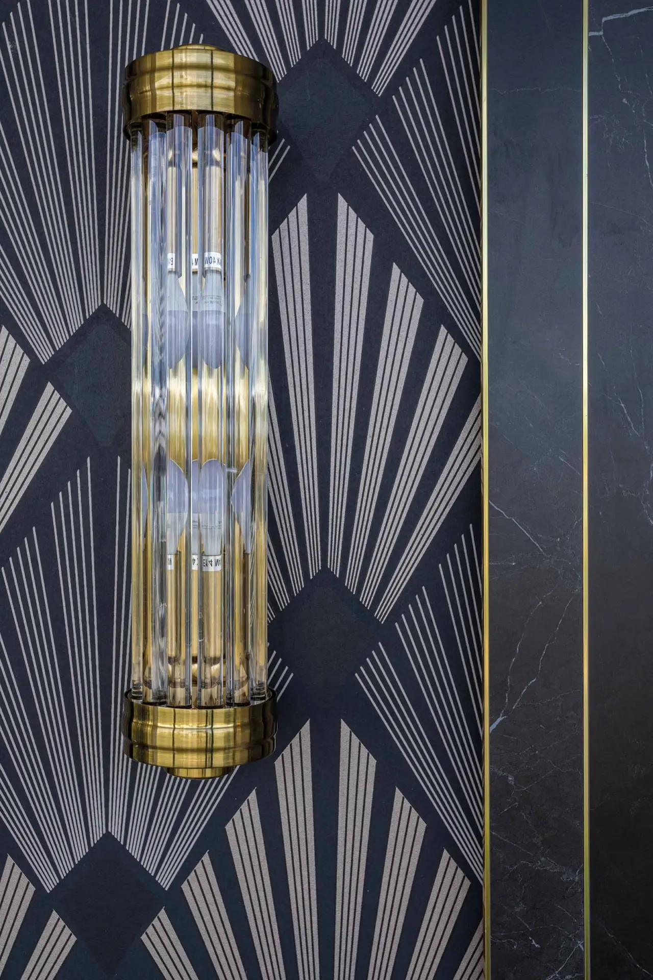 Schöne Wandleuchte Florence im art déco Stil – Bild 5