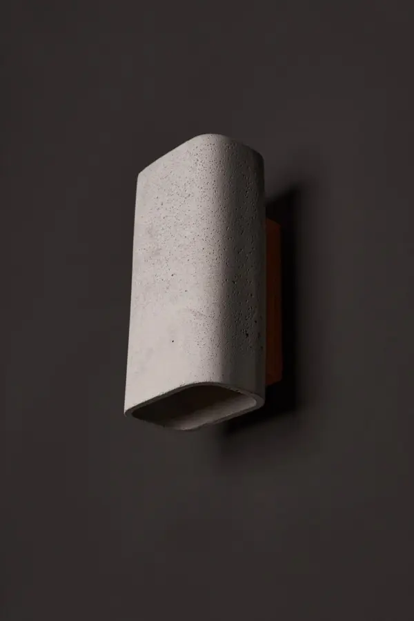 Beton-Wandleuchte Con Teak IP65