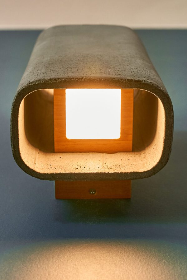 Beton-Wandleuchte Con Teak IP65