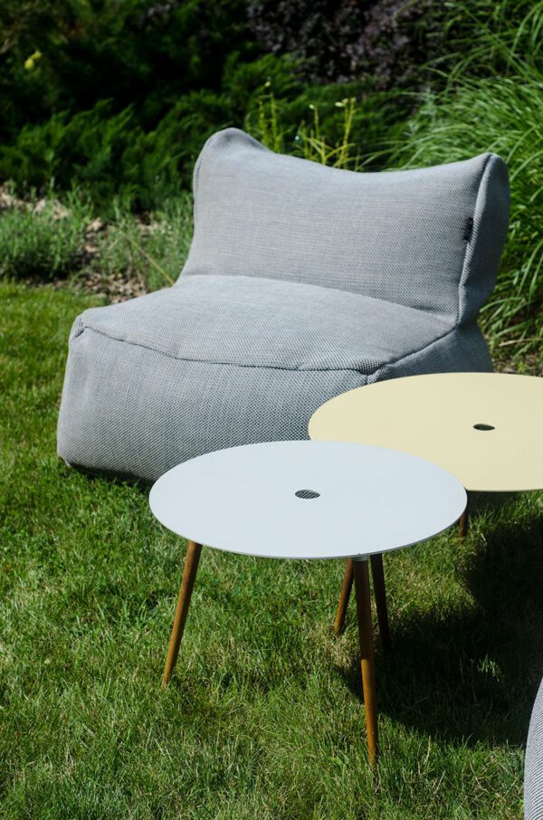 Moderner Outdoor- und Indoor-Tisch Lady Bird 77