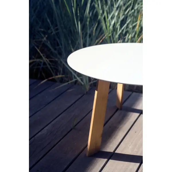 Stilvoller Outdoor- und Indoor-Tisch Beetle 50