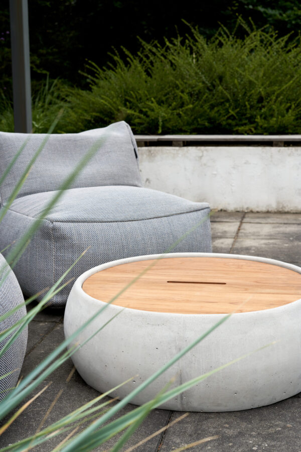 Beton-Gartentisch Pilo Indoor - Outdoor