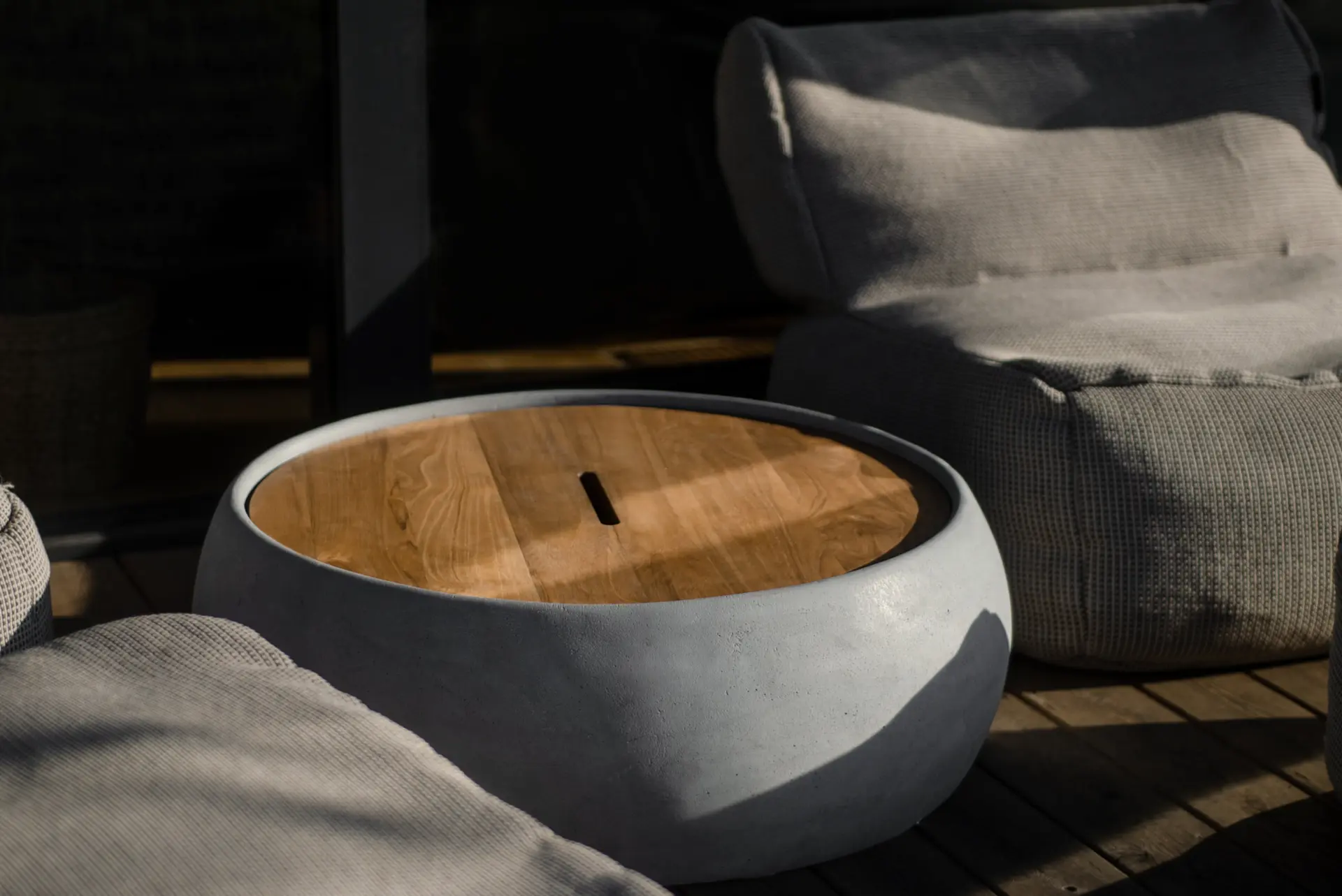 Beton-Gartentisch Pilo Indoor - Outdoor – Bild 2