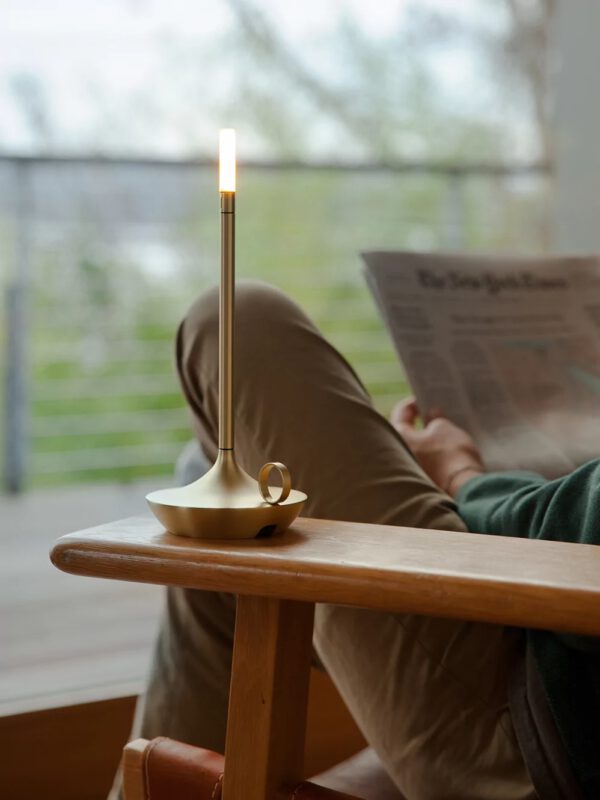 Stilvolle  LED Akku-Tischleuchte Wick Graypants