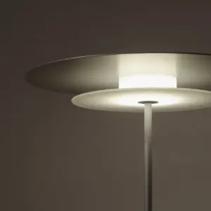 Geometrische LED Stehleuchte Aeroplan – Bild 3