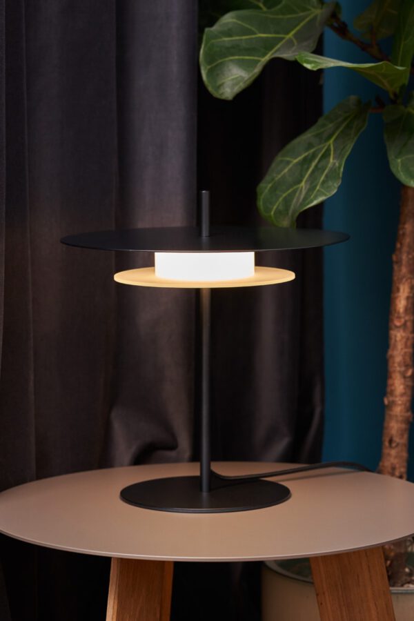 Geometrische LED Tischleuchte Aeroplan