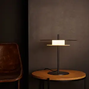 Geometrische LED Tischleuchte Aeroplan – Bild 4