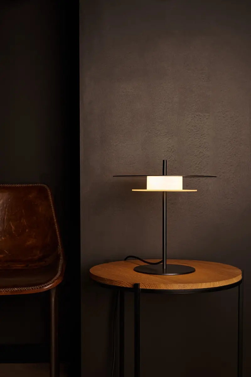 Geometrische LED Tischleuchte Aeroplan – Bild 4