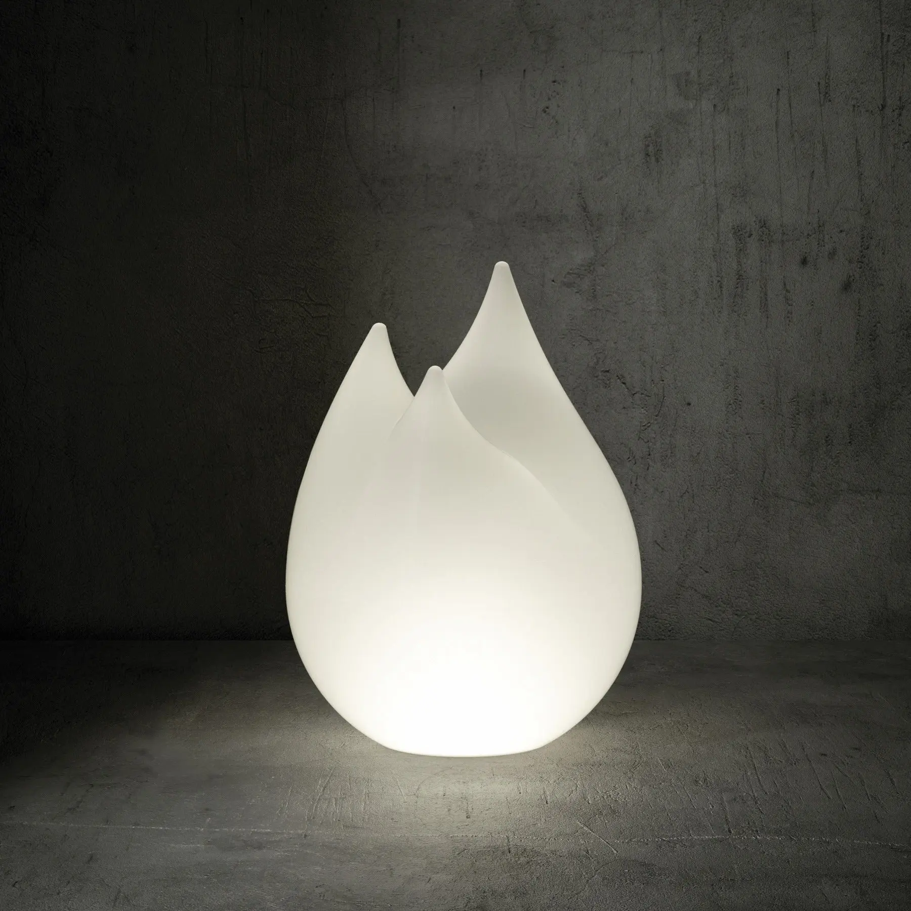 Design Stehlampe Flame Indoor – Outdoor Serralunga – Bild 1