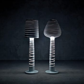 Einzigartige Stehlampe Lady Jane Indoor – Outdoor Serralunga