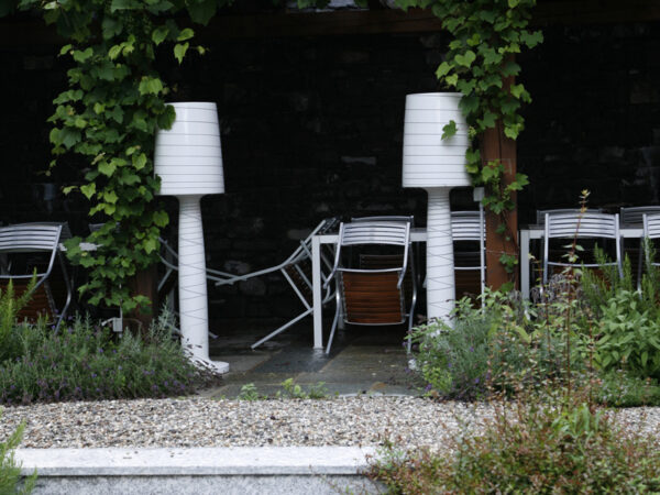 Design Stehlampe Miss Jane Indoor – Outdoor Serralunga