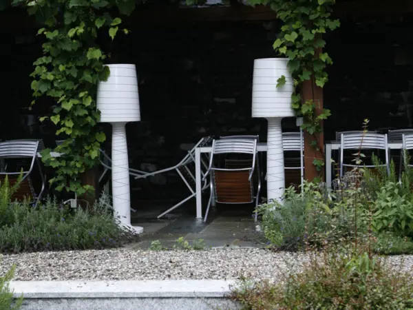 Design Stehlampe Miss Jane Indoor – Outdoor Serralunga