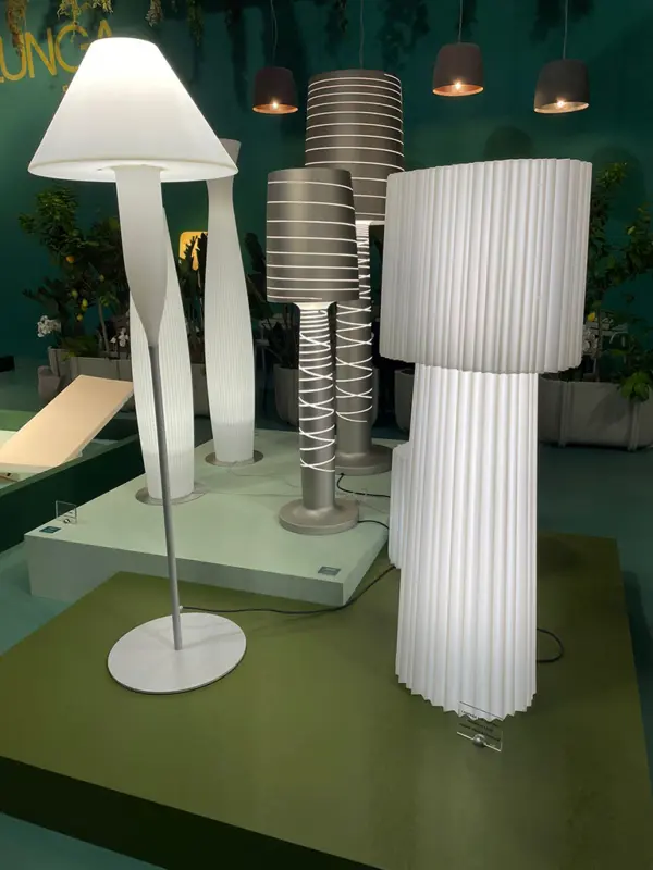 Design Stehlampe Ruffle Indoor – Outdoor Serralunga