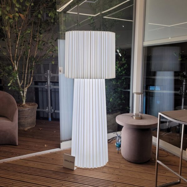 Design Stehlampe Ruffle Indoor – Outdoor Serralunga