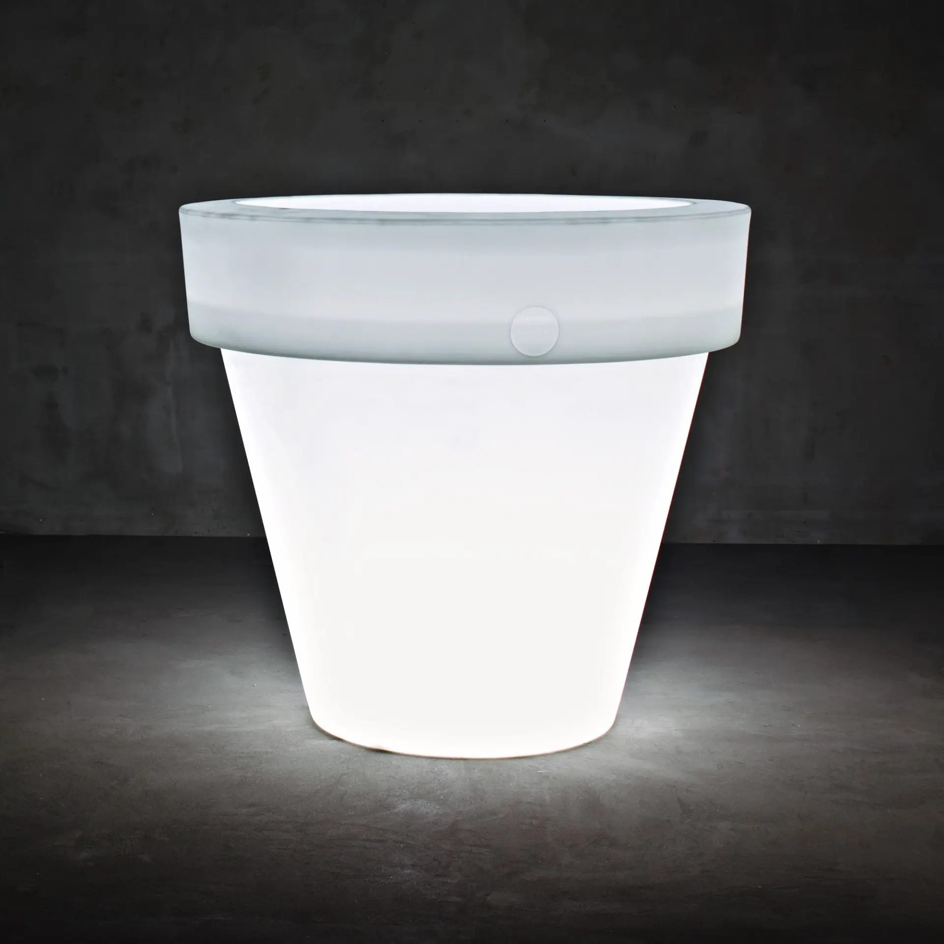 Designer-Blumentopf mit Licht Vas-One Indoor – Outdoor Serralunga – Bild 1