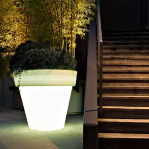 Designer-Blumentopf mit Licht Vas- Two  Indoor – Outdoor Serralunga – Bild 5