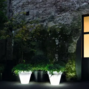 Designer-Blumentopf mit Licht Vas-Three Indoor – Outdoor Serralunga – Bild 3