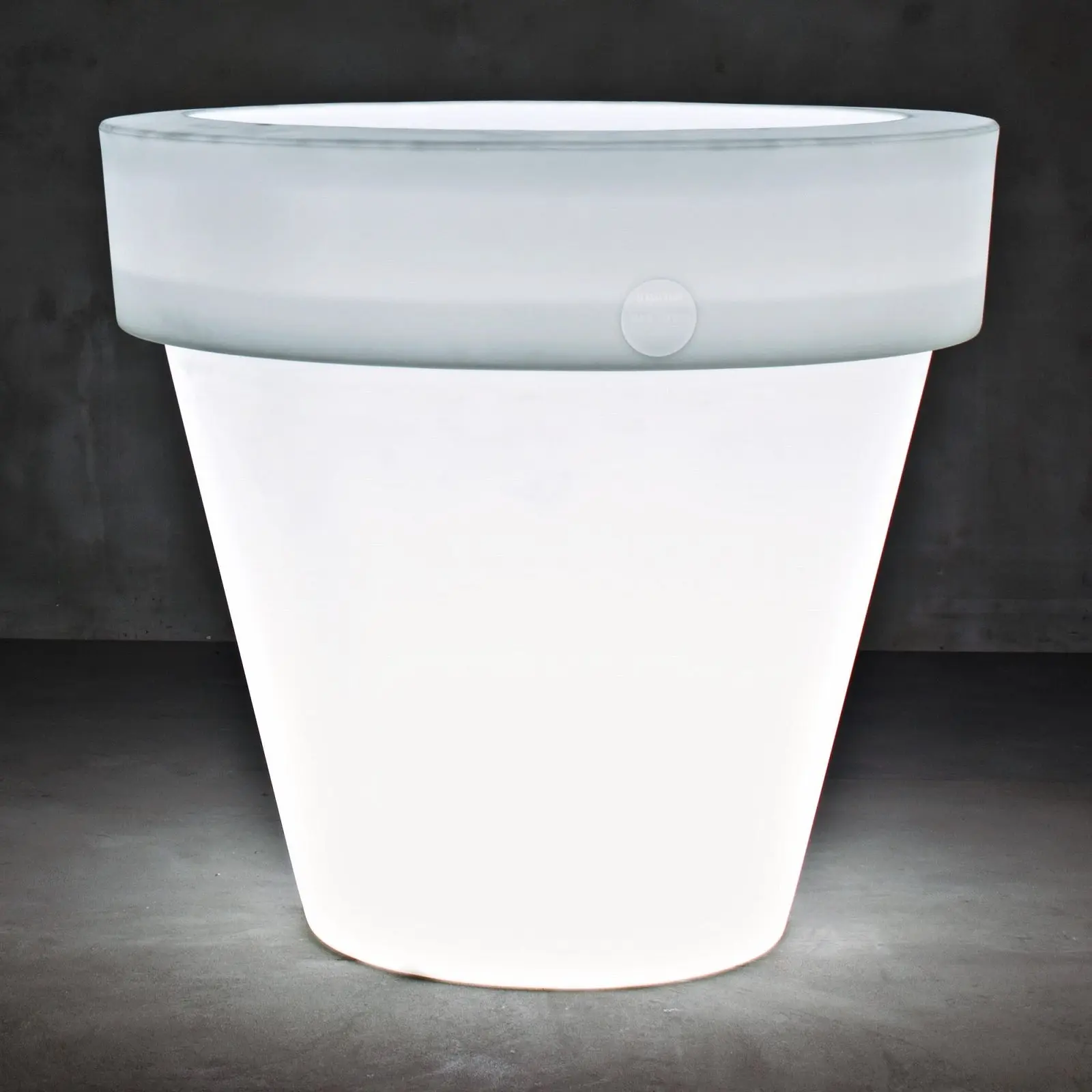 Großer Designer-Blumentopf mit Licht Big-Bo Serralunga – Bild 1