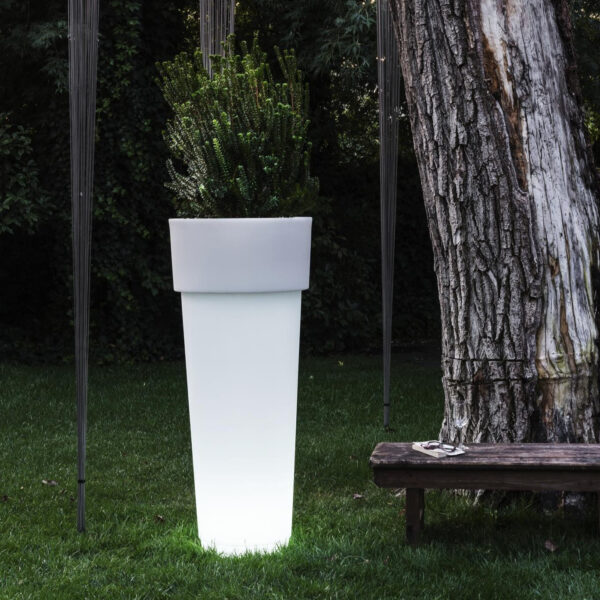 Design Beleuchteter Blumentopf Marcantonio Indoor – Outdoor Serralunga