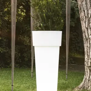 Design Beleuchteter Blumentopf Marcantonio Indoor – Outdoor Serralunga