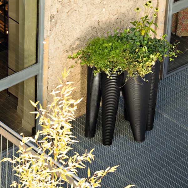 Design Blumentopf The Vases  Indoor – Outdoor Serralunga
